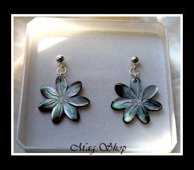 Boucles D`Oreilles Argent Rhdié 925 Tekava  Fleurs de Tiaré Nacre de Tahiti 2cm MAG.SHOP