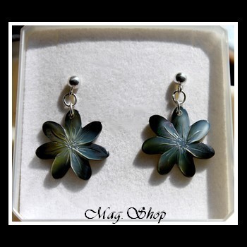 Boucles D`Oreilles Argent Rhdié 925 Tekava  Fleurs de Tiaré Nacre de Tahiti 2cm MAG.SHOP