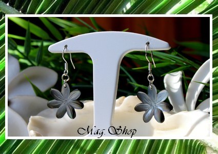 Fleurs Collection - Boucles d`Oreilles Tavana Fleurs de Tiaré Nacre de Tahiti 2cm MAG.SHOP