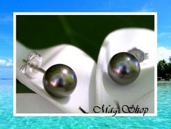 Silver Sea Collection / Boucles d'Oreilles Hinaiti Perles Semi-Baroques de Tahiti 8.65mm/C+ Gris/Verts / Argent Rhodié 925 (0.20g) (photos non contractuelles)