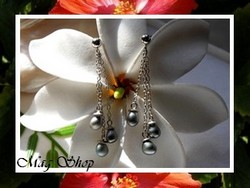 Mihimana Collection / Boucles d'Oreilles Mitiana Argent Rhodié 925 (1.47g) 6 Perles Keishis 6mm/A de Tahiti (photos non ontractuelles)