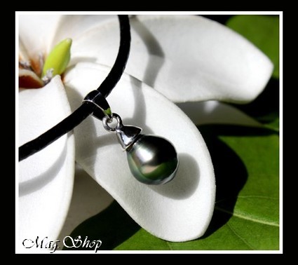 Silver Sea Collection  Collier Tureia  Pendentif Argent Rhodié 925  Perle Cerclée de Tahiti  Reflets Verts MAG.SHOP